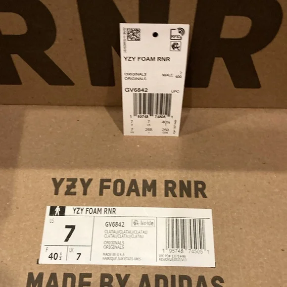 Yeezy Foam Runner in Tan - Picture 5 of 8